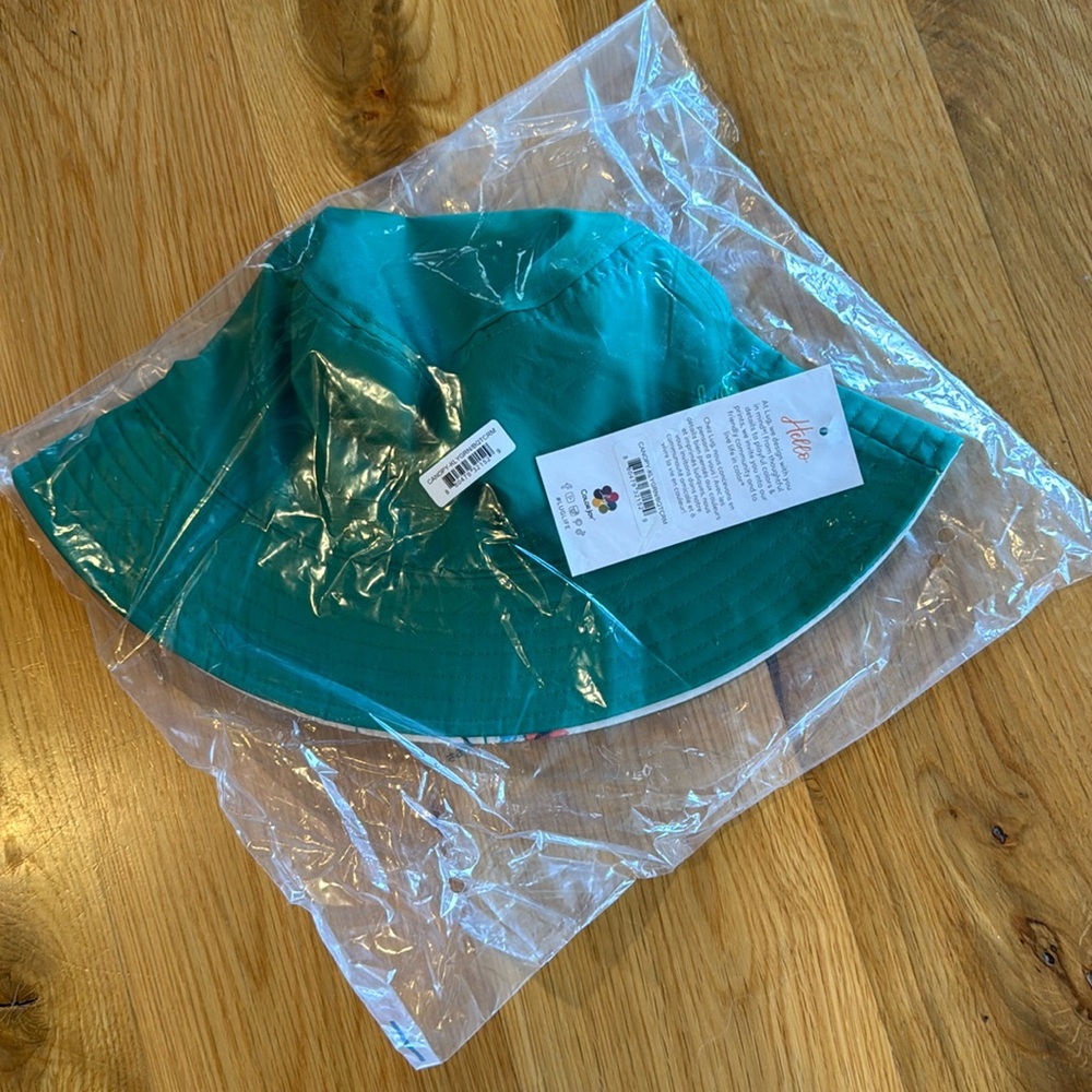 Lug Bucket Hat, NEW WITH TAGS